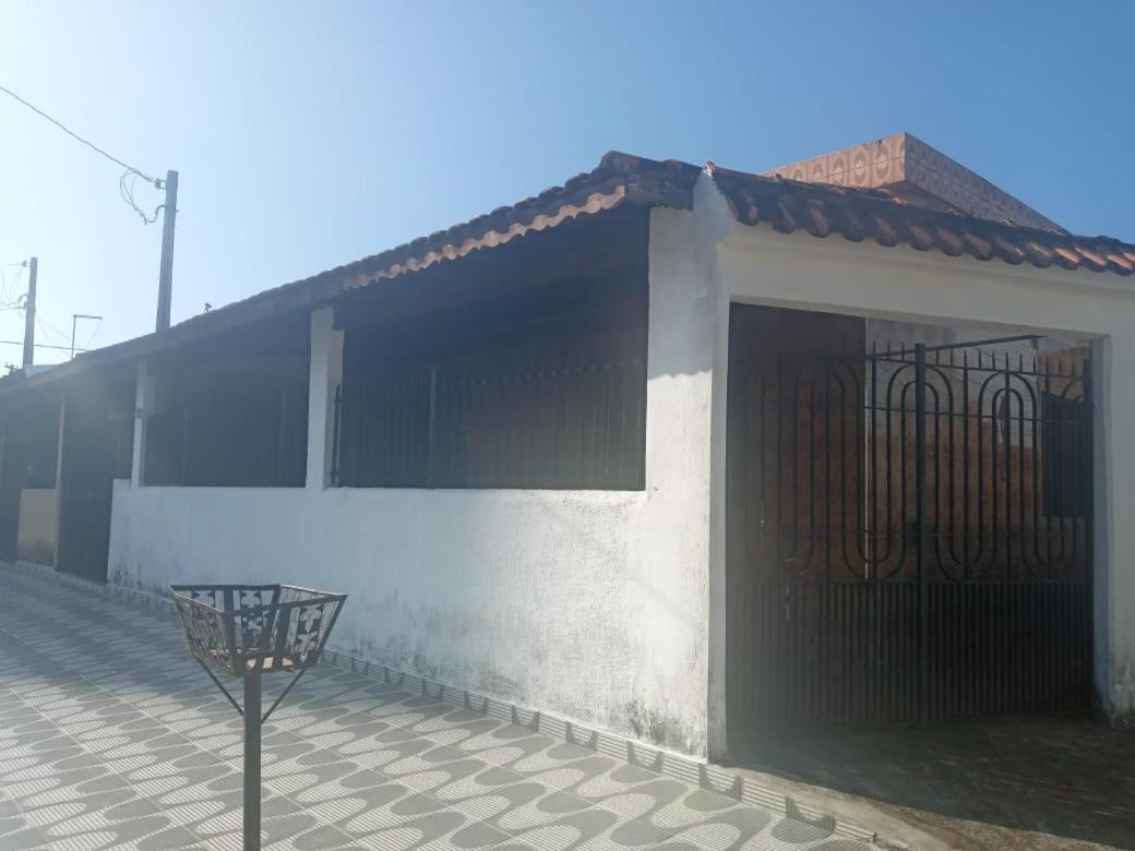 Casa para temporada na Praia Grande aprox 100 mts da praia Praia Grande (Santos) Exterior foto